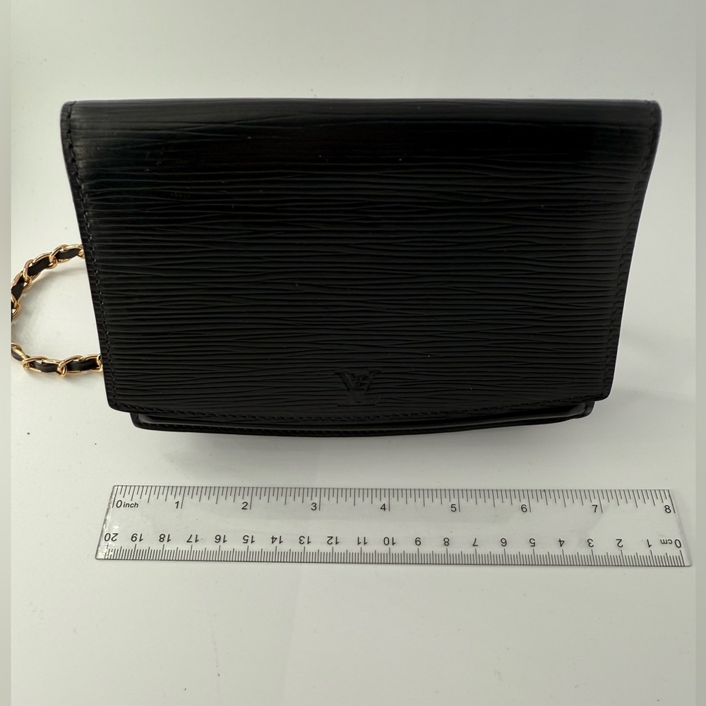 Louis Vuitton Black Epi Leather Chain Clutch - Picture 2 of 8
